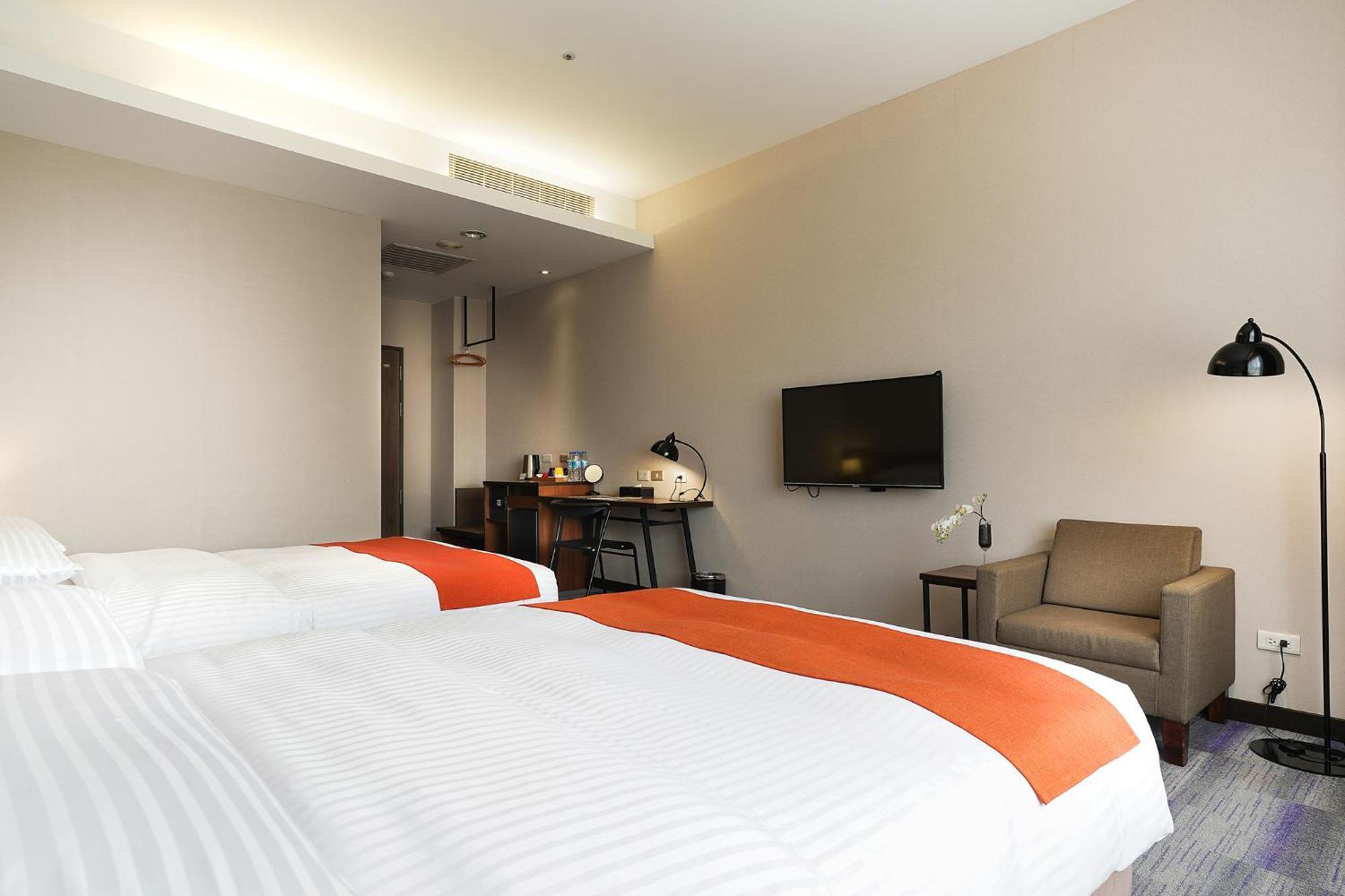 โฮยา รีสอร์ต โฮเต็ล เกาสง Hotel ภายนอก รูปภาพ