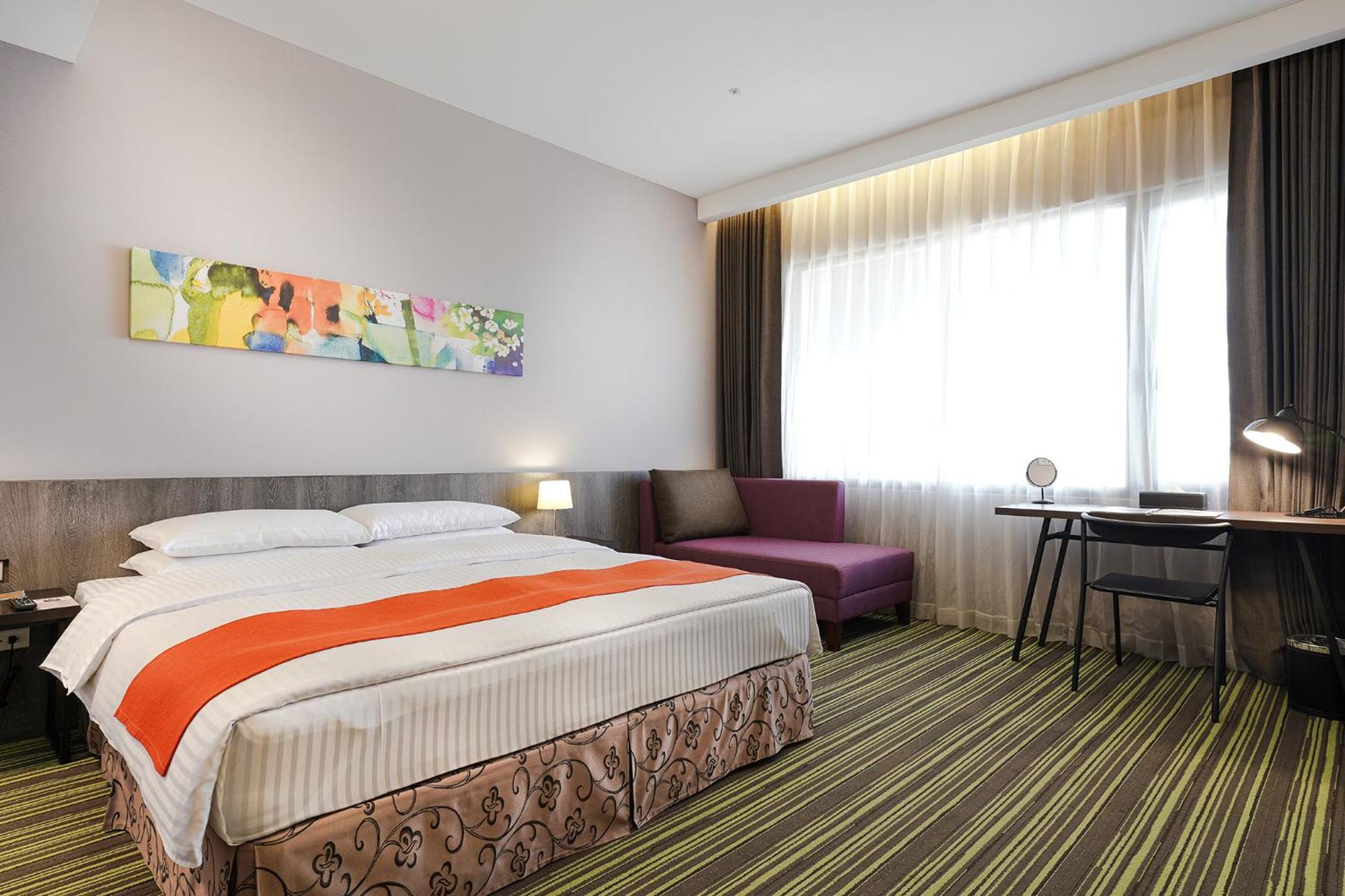 โฮยา รีสอร์ต โฮเต็ล เกาสง Hotel ภายนอก รูปภาพ