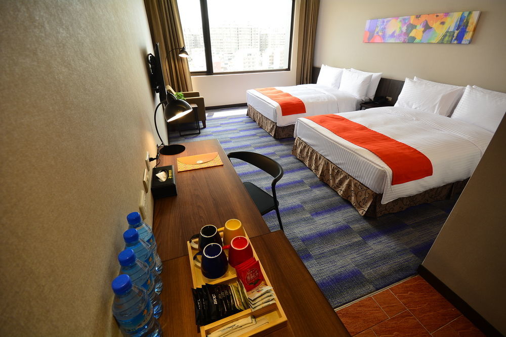 โฮยา รีสอร์ต โฮเต็ล เกาสง Hotel ภายนอก รูปภาพ